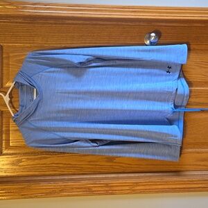 Under Armour Large light blue long sleeve hooded shirt